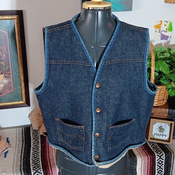 Montgomery Ward Other - Vintage Montgomery Ward Sherpa Lined Denim Vest.